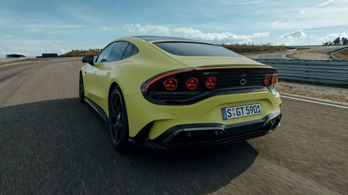 1153 к.с. і розгін за 2,1 секунди: презентовано найсильніший Mercedes-AMG в історії 3