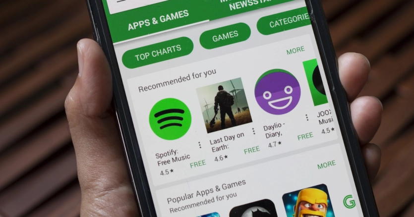 CallPhantom у Google Play: 28 шахрайських додатків отримали 7,3 млн завантажень завдяки обіцянкам чужих повідомлень 1