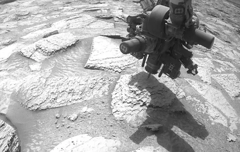 Curiosity на Марсі просвердлив камінь і вразив науковців - що сталося, як вони вирішили проблему - фото 1