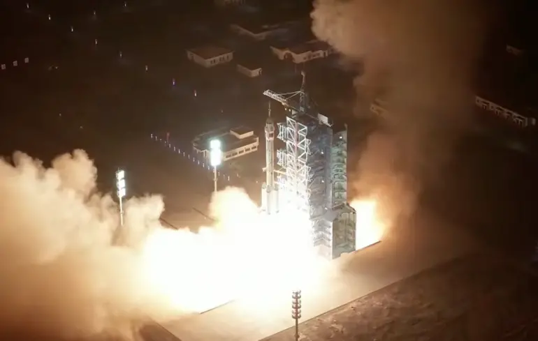 Китай розпочав місію Shenzhou-23 до станції Тяньгун - один з астронавтів проведе рекордний рік у космосі. 1
