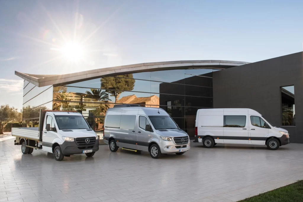 Mercedes-Benz Sprinter: фургон, що давно став еталоном у логістиці 2 Mercedes-Benz Sprinter: фургон, що давно став еталоном у логістиці 1