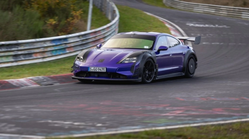 Почти гіперкар: "серійний" Porsche Taycan Turbo GT встановив історичний рекорд на Нюрбургрингу 1