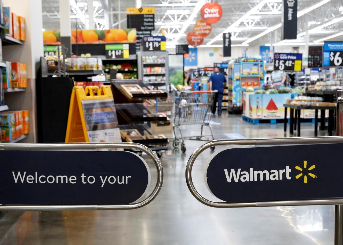 Спадкоємиця Walmart зробила з маленького містечка туристичну атракцію. 1 Спадкоємиця Walmart перетворила маленьке місто на туристичний магніт