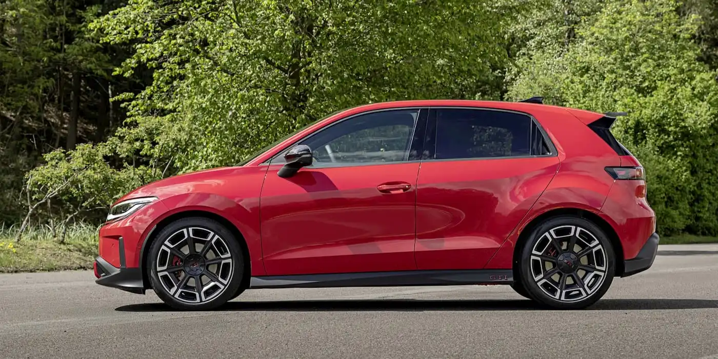 Volkswagen презентував перший електричний GTI: ID. Polo GTI потужністю 222 к.с., з запасом ходу 424 км та вартістю €39 тис. 2