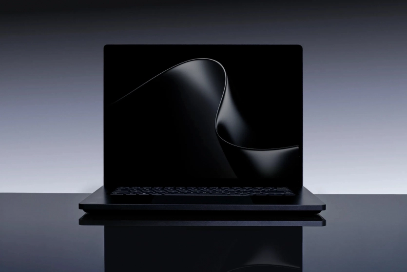 Монстр продуктивності: Microsoft представила Surface Laptop Ultra з потужним чіпом NVIDIA RTX Spark 1