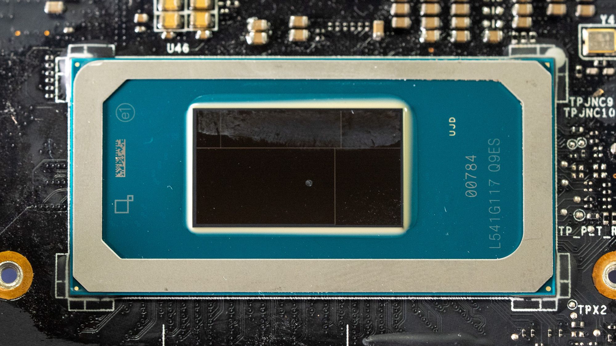 На 44% швидша: консоль MSI Claw 8 EX AI+ отримала Intel Arc G3 Extreme 2