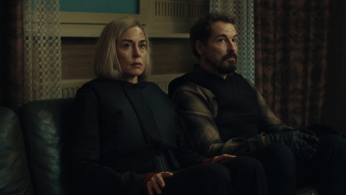 Netflix випустив німецьку версію "Містер і місис Сміт": детективний серіал про шпигунів із зіркою "Пітьми" 2